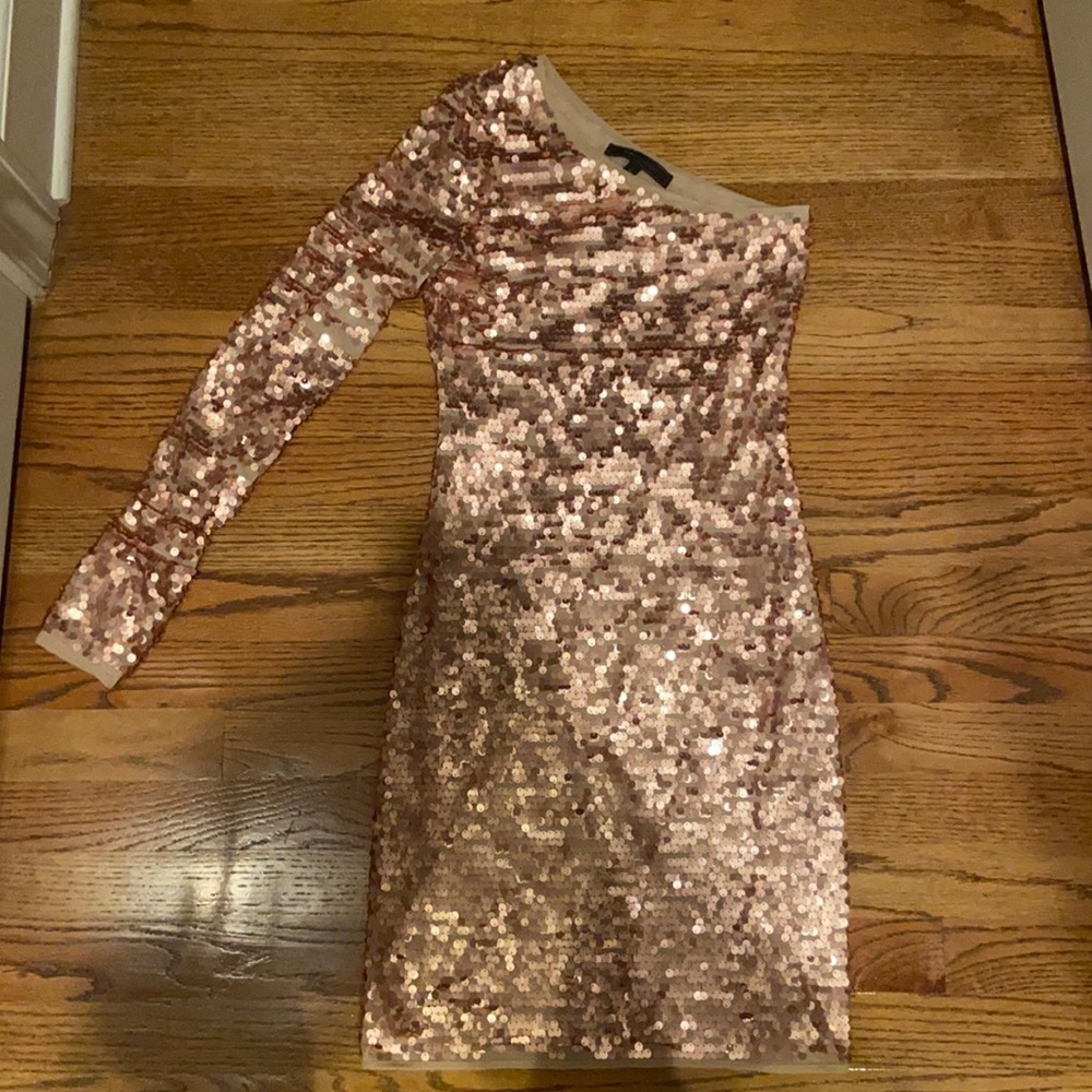 BCBG MAXAZRIA rose gold sequin one sleeve dress